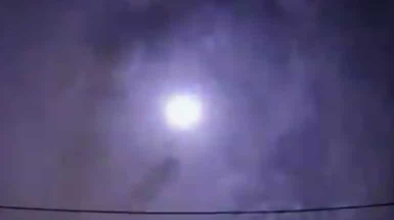 A blazing fireball produced a sonic boom in Tokyo skies, leaving residents confused! A blazing fireball produced a sonic boom in Tokyo skies, leaving residents confused!