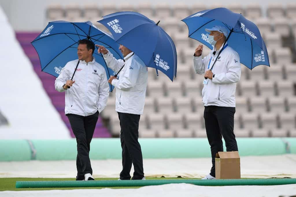 Rain delays international cricket's return in England-West Indies Test