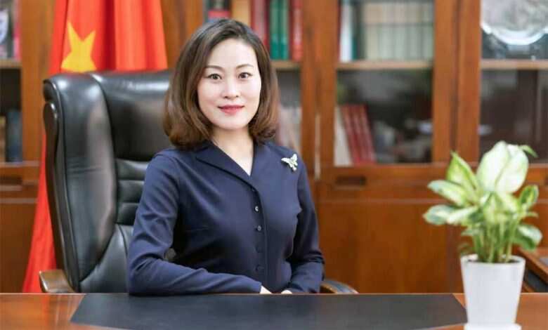 Nepal political crisis: Chinese envoy has been meeting leaders to stop split?