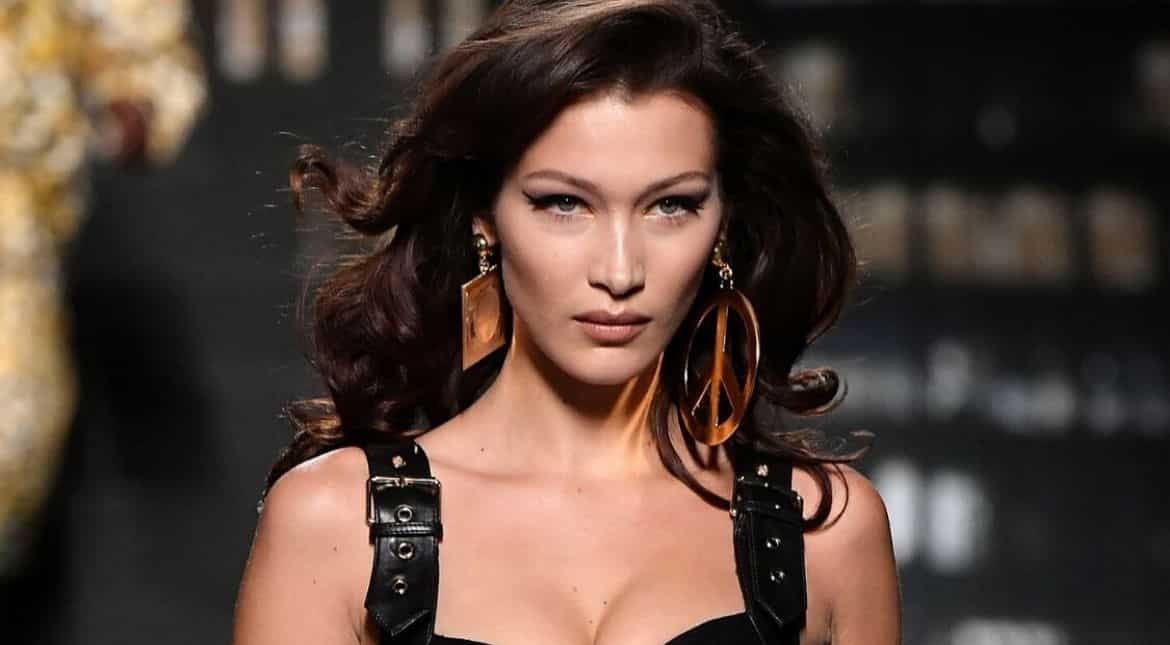 Instagram apologises to Bella Hadid after removing post of her father's passport Instagram apologises to Bella Hadid after removing post of her father's passport