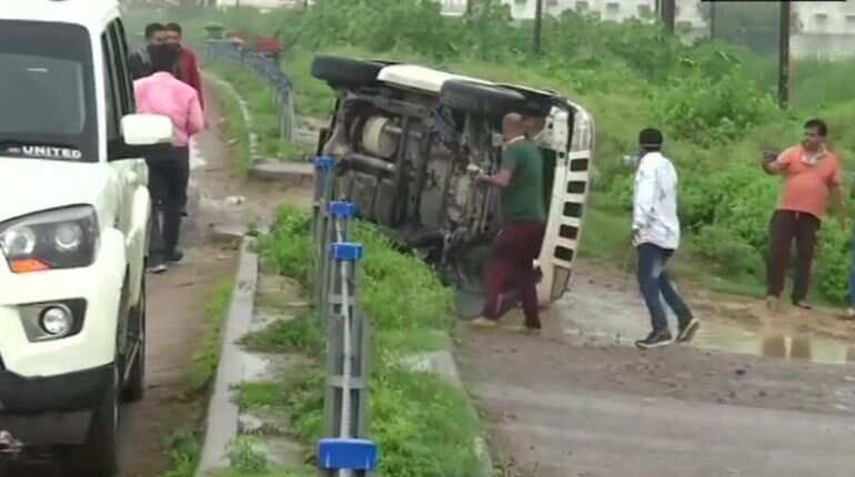 Dreaded gangster Vikas Dubey killed in encounter in Kanpur