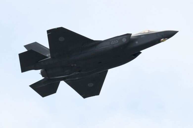 US to sell 105 F-35 stealth fighters to Japan