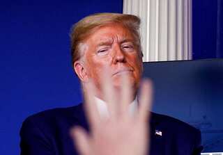 Trump tweets in Farsi condemning Iran's death sentence against three protesters