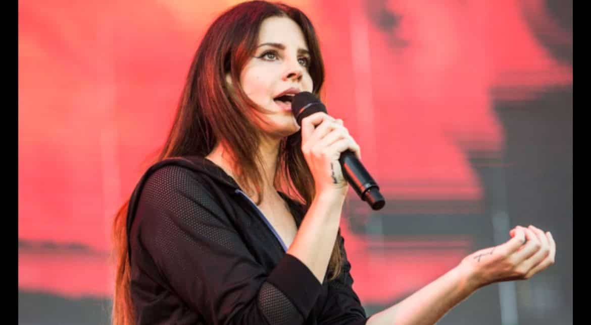 Lana Del Rey to release book of poetry