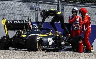 Ricciardo limps away after big crash in practice