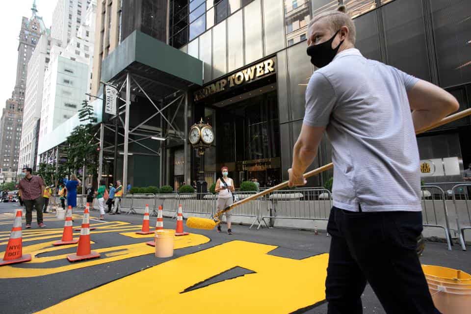 Your Story: BLM demonstration in US | Mural painted in front of Trump's tower once again
