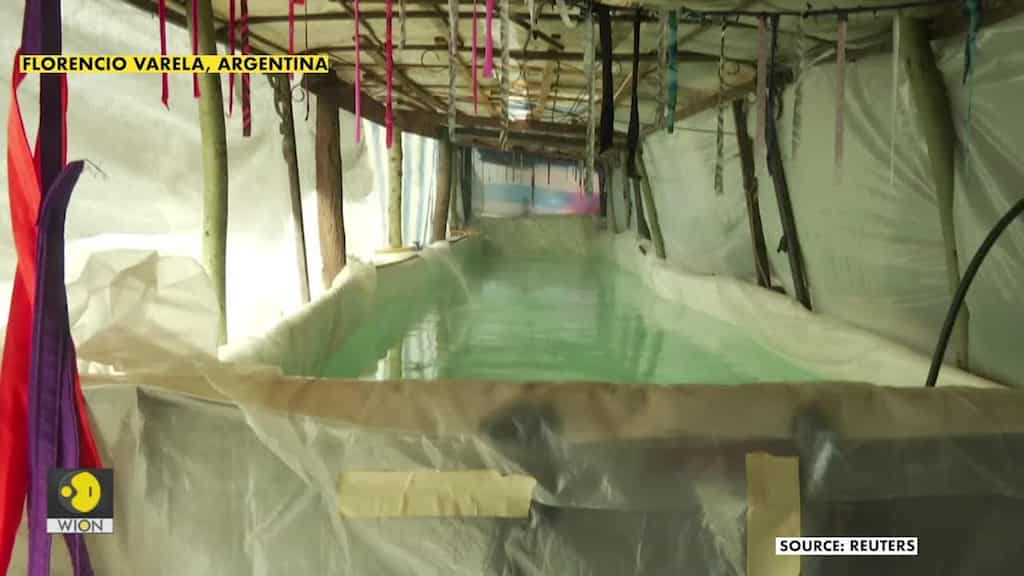 Pools shut? No worries. Argentinian paralympic swimmer builds DIY pool with plastic bag