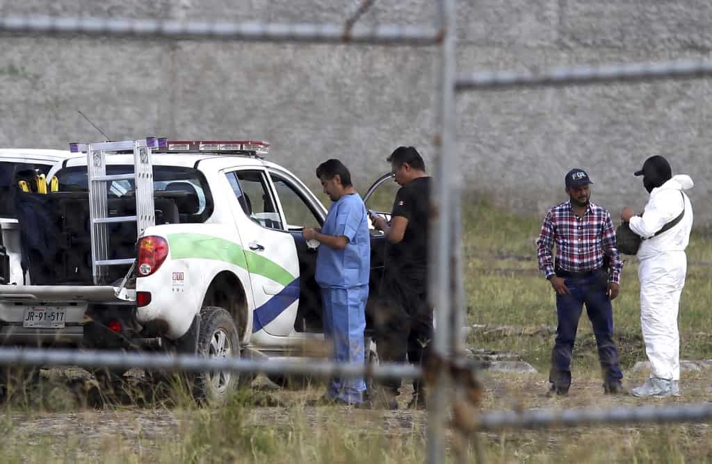 At least 23 bodies found in mass grave in Mexico At least 23 bodies found in mass grave in Mexico