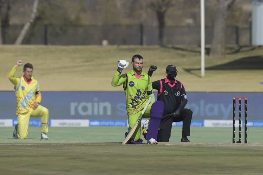 Players, officials took a knee ahead of 3TC - Solidarity Cup