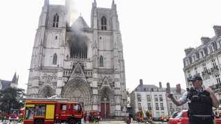 'To clarify elements': Investigators question a man over cathedral fire in Nantes