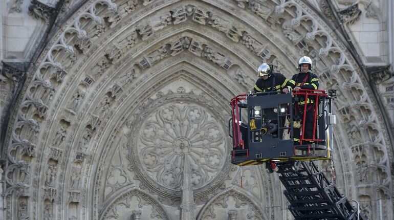 Cathedral's organ destroyed