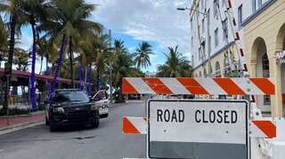 Teachers union sues to halt Florida classroom restart during pandemic