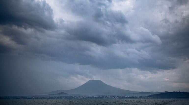 Scientists in New Zealand invent a warning system that predicts volcanic eruptions
