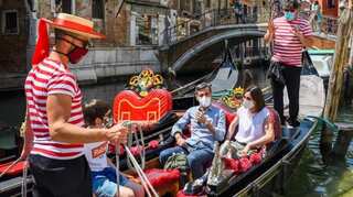 'It's like bombs loading on': Venice's gondoliers complain tourists gained weight in lockdown