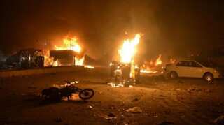 20 injured in bomb blast at open-air market in northwest Pakistan