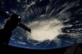 Hurricane warning issued as Hanna approaches US coast