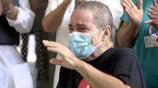 COVID-19 survivor ‘Miracle Larry’ leaves NYC hospital after 128 days in hospital