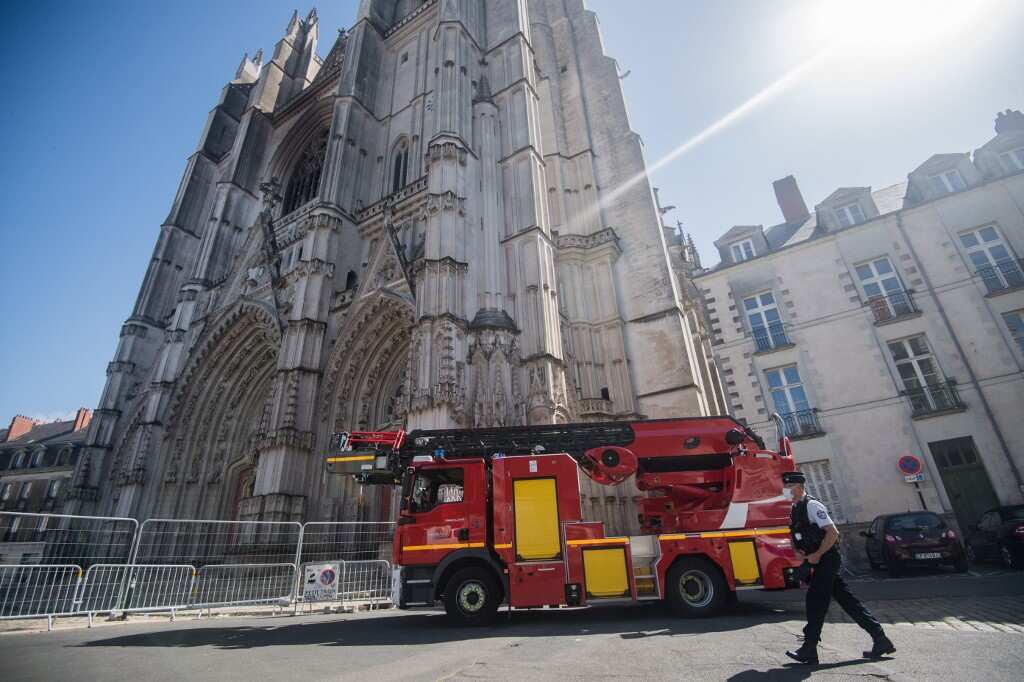 Volunteer indicted over French cathedral fire