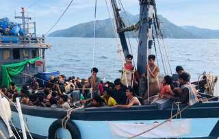 At least 24 Rohingya migrants feared drowned off Malaysia