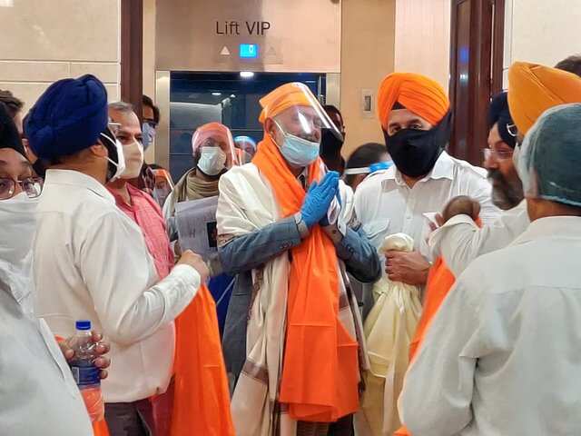 Abducted Sikh among other Afghan citizens reach Delhi, thank Modi government