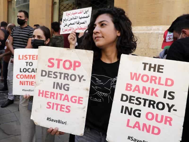 Anti-dam protest erupts in Lebanon: Hundreds of demonstrators took to the streets of Beirut