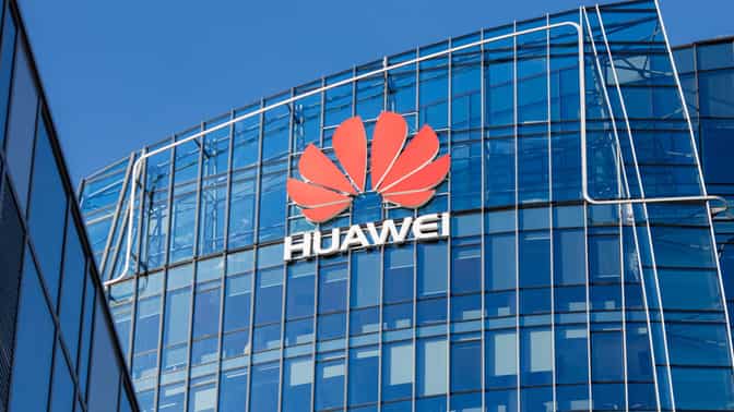Huawei overtakes Samsung as top smartphone seller