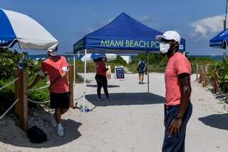 Hurricane Isaias on way to virus-hit Florida