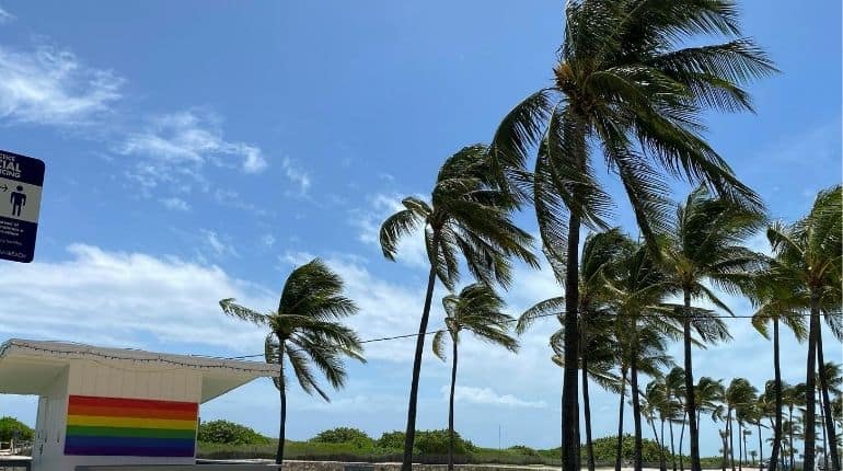 Isaias strengthens into hurricane ahead of expected landfall in Carolinas