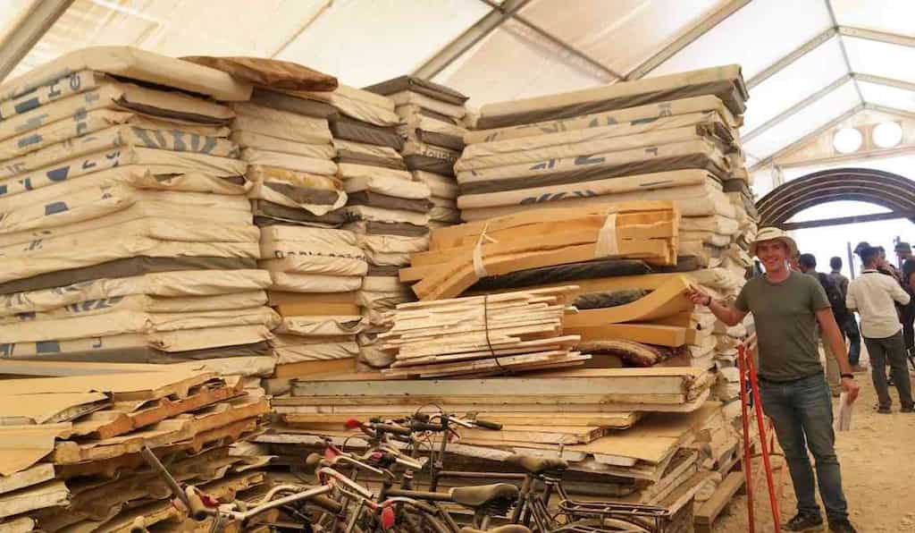 Mattress farms in Jordan refugee camp | Innovative gardening in a refugee camp | WION