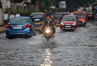 Rain intensity reduces after setting records in Mumbai