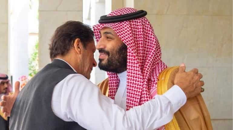 Pakistan forced to pay back Saudi USD 1 billion
