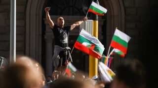 Bulgaria anti-govt protesters restore Sofia blockades