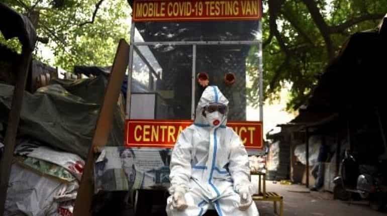 COVID-19: India registers record 412,262 new cases, over 300,000 cases recover