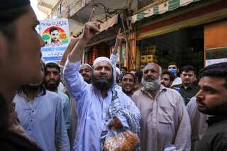 Pakistan teen feted for killing US blasphemy suspect