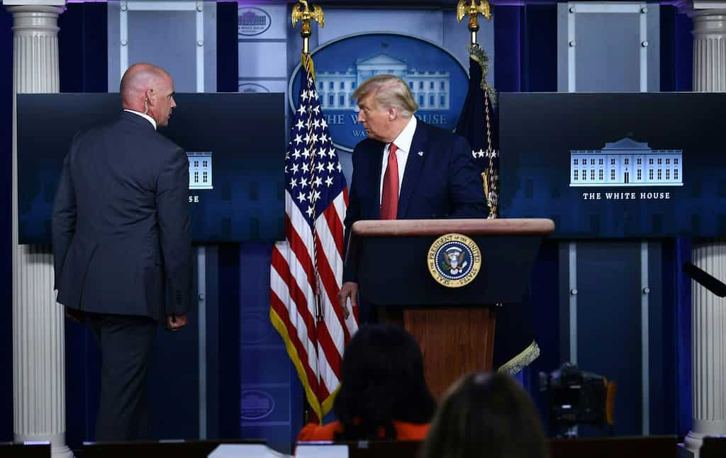 Security alert at White House | Trump briefly leaves a press conference in the middle