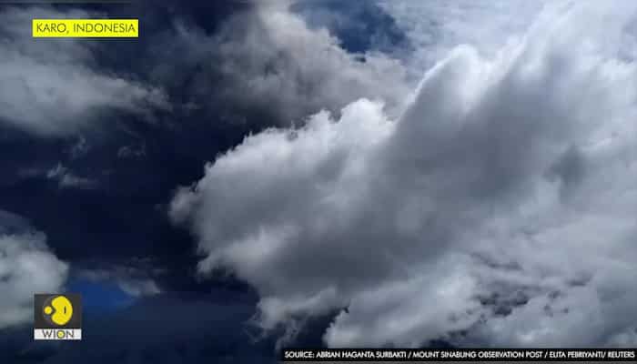 Indonesia's Mount Sinabung erupts, turns day into night