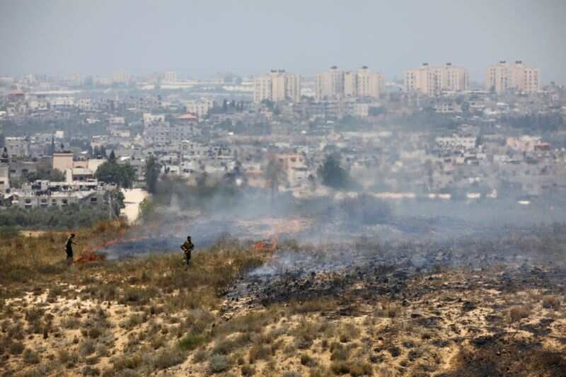 Israel strikes Gaza militant sites after incendiary balloons Israel strikes Gaza militant sites after incendiary balloons
