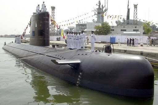 Now, Pakistan submarine parked along with Chinese warships in Karachi Now, Pakistan submarine parked along with Chinese warships in Karachi