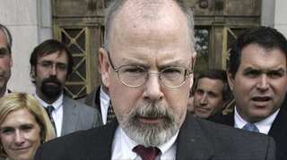 Kevin Clinesmith, former FBI lawyer, to plead guilty for falsifying email against Trump