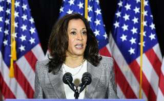 Harris, Obama tear into Trump on the third night of Democratic convention