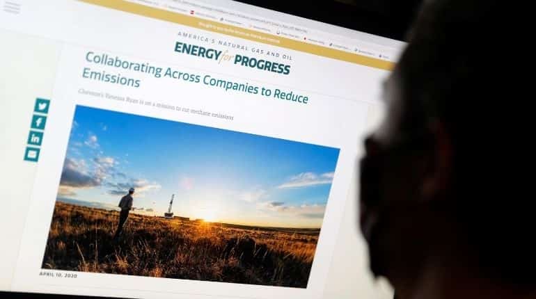 In the run-up to US election, drilling lobby promotes natural gas as 'clean'