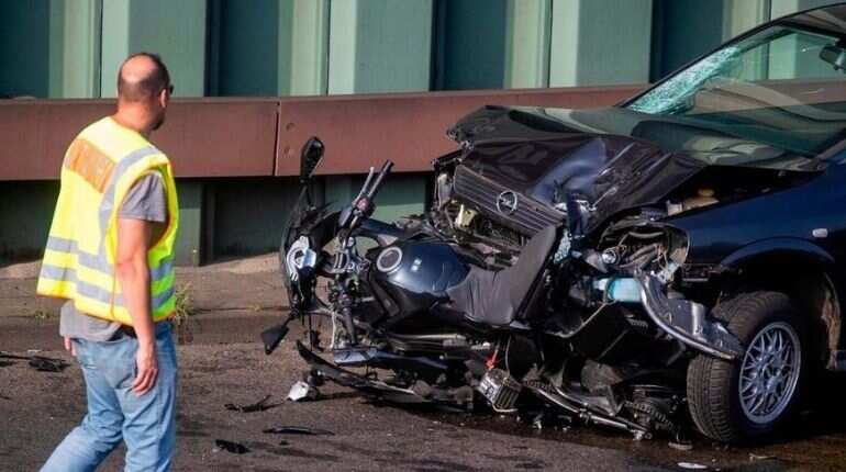 Man causes motorway accidents in Berlin in 'Islamist' act: Prosecutors