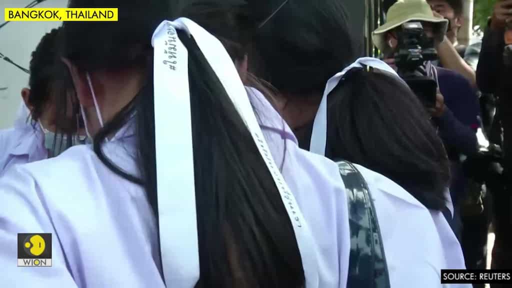 'We want things to be fixed' - Thai high school students demand freedom of expression