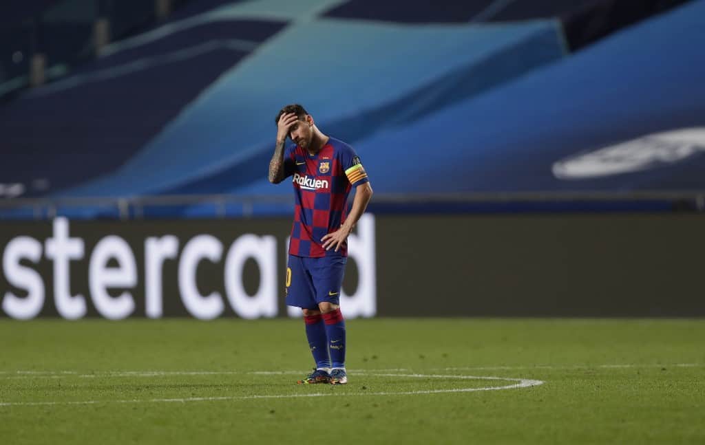 Barcelona fans chant for Messi to stay, want management out