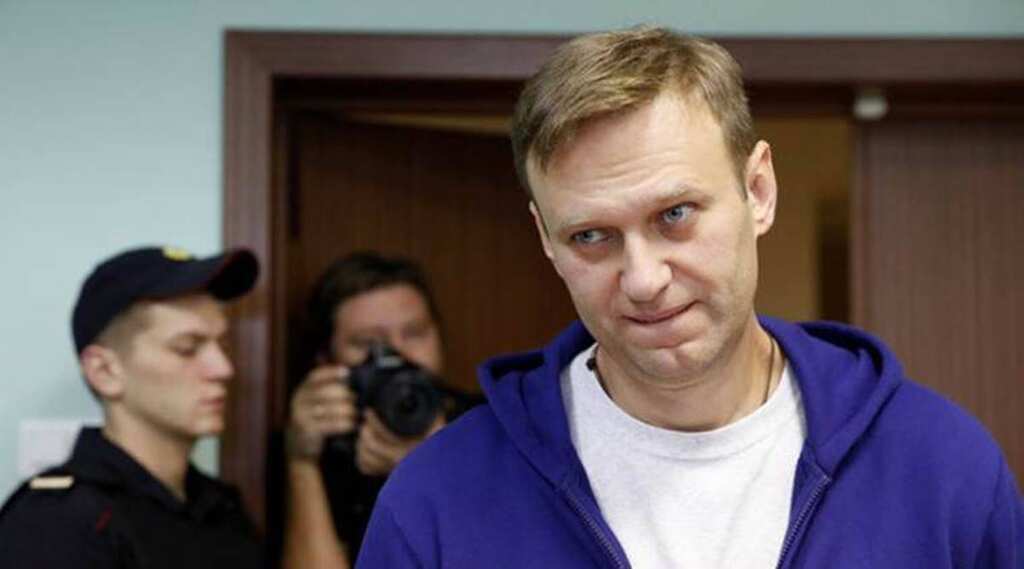 Top Kremlin critic poisoned: Alexei Navalny situation is unstable, says the hospital