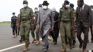 West African leaders add to pressure on Mali after coup