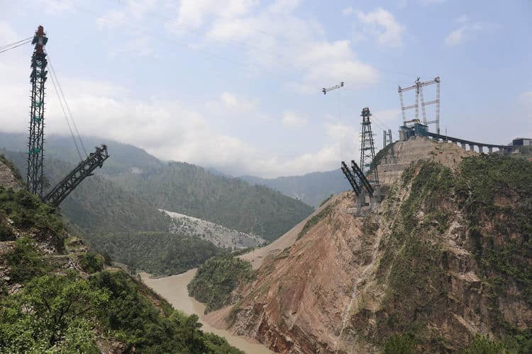 India to complete construction of highest rail bridge in J&K by 2022