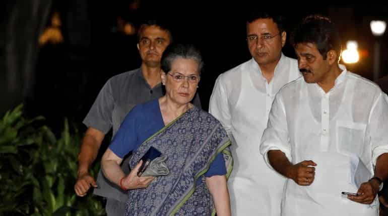Revolt fails to take off in Congress against Gandhis; the gang of 23 snubbed in public