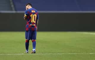 Barcelona held by 10-man Alaves to extend winless streak in La Liga