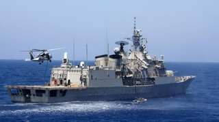 US warship sails near disputed islands in South China Sea